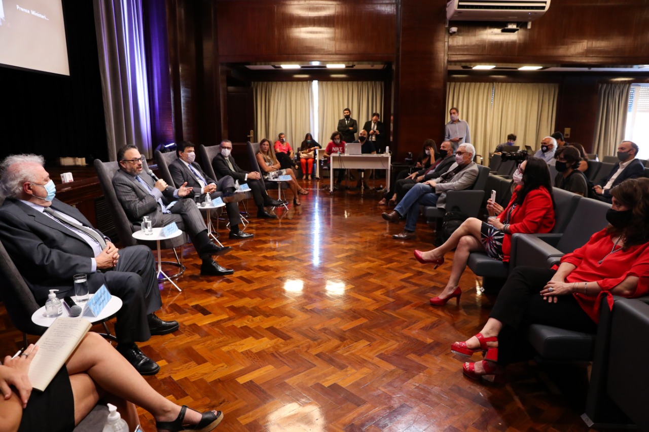 PRIMERA REUNIÓN DE LA MESA DE ECONOMÍA DEL CONOCIMIENTO PARA LA SALUD