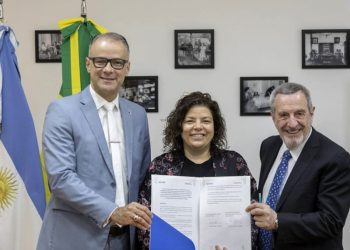 ANMAT y ANVISA firmaron el primer acuerdo de reconocimiento mutuo en certificados para productos médicos